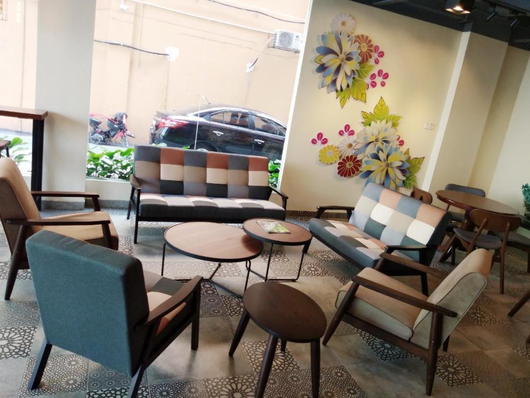 קאג'אנג Raintree Boutique Hotel מראה חיצוני תמונה